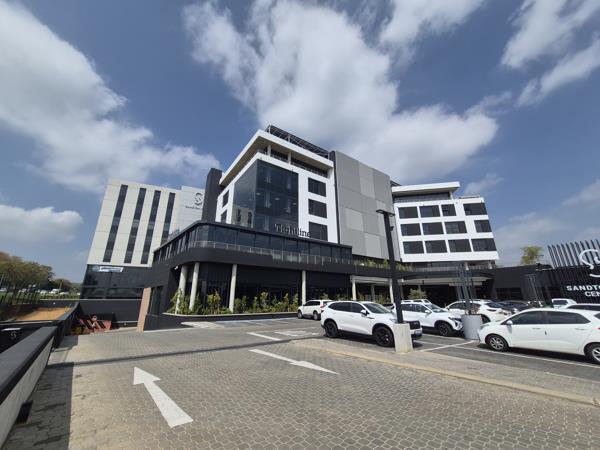 512 m² Commercial space