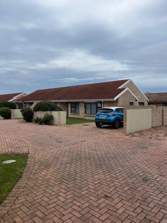 4 Bedroom Townhouse