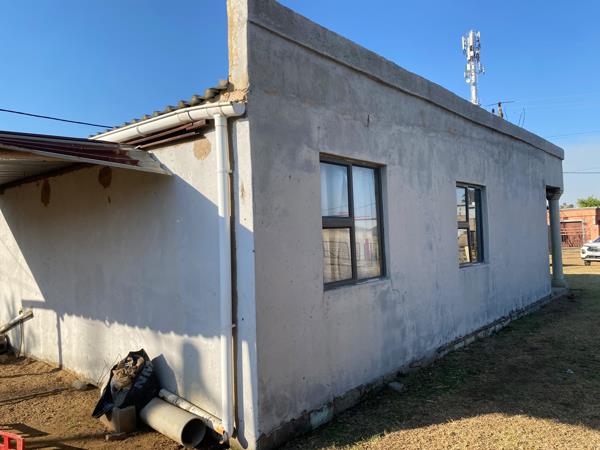 2 Bedroom House
