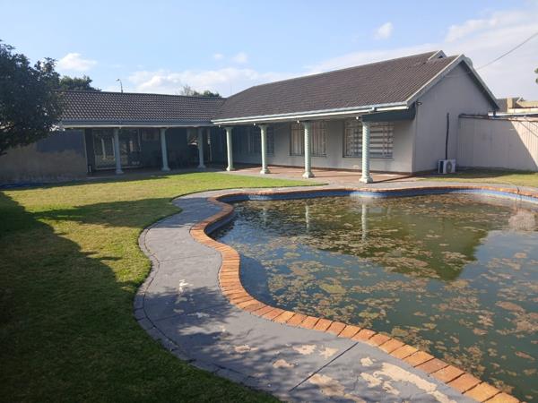 5 Bedroom House