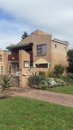 4 Bedroom Townhouse