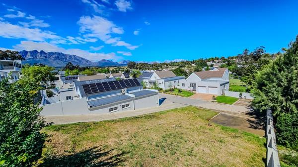 356 m² Land