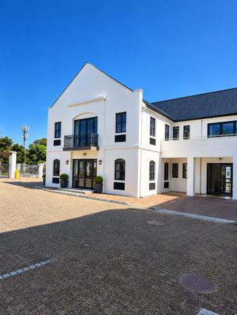 523 m² Commercial space