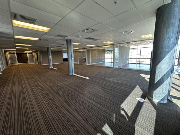 492 m² Commercial space