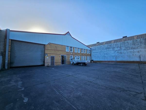 950 m² Industrial space