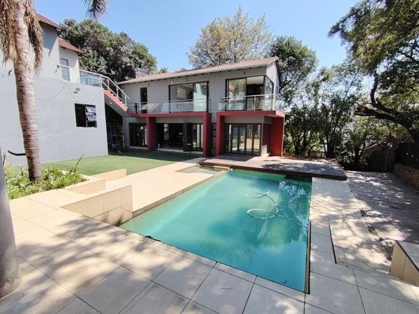 6 Bedroom House