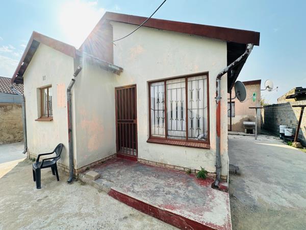 8 Bedroom House