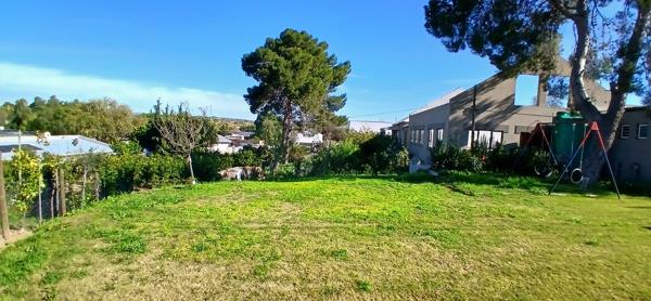 760 m² Land