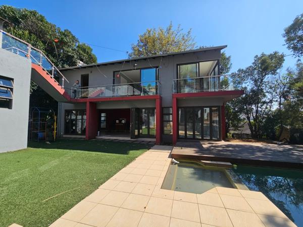 6 Bedroom House