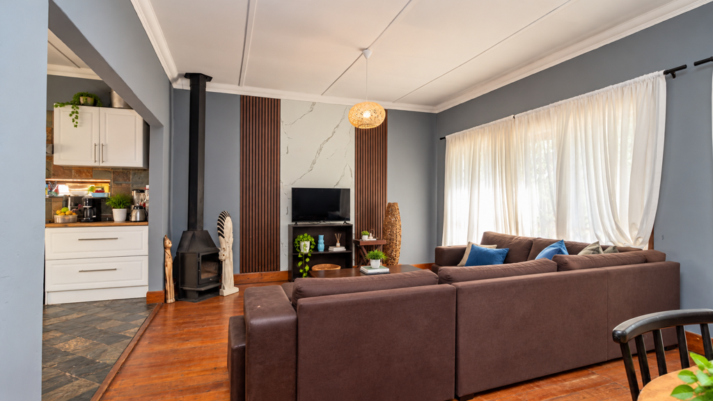 2 Bedroom House