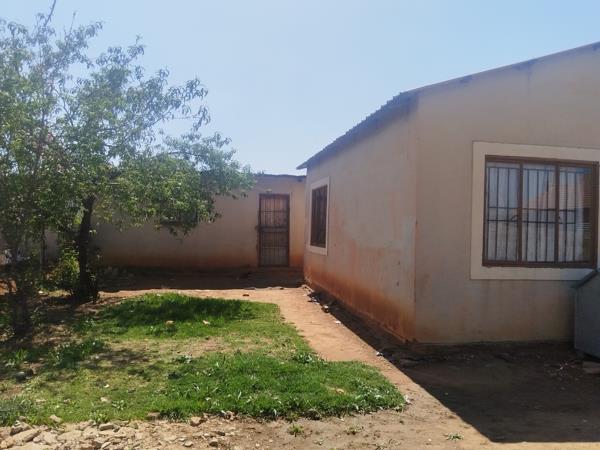 2 Bedroom House