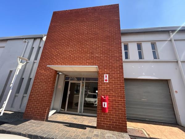 472 m² Industrial space