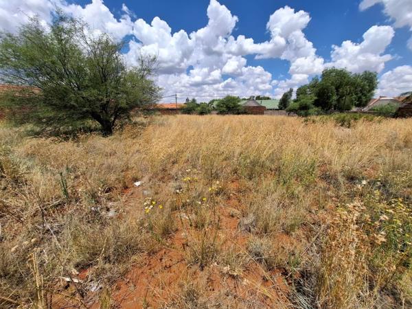 1 330 m² Land
