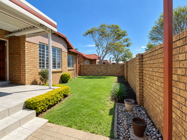 4 Bedroom Townhouse