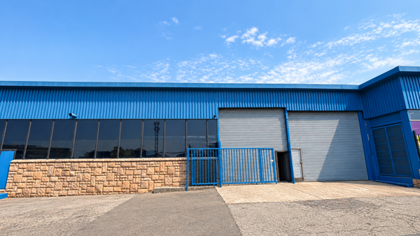 1 458 m² Industrial space
