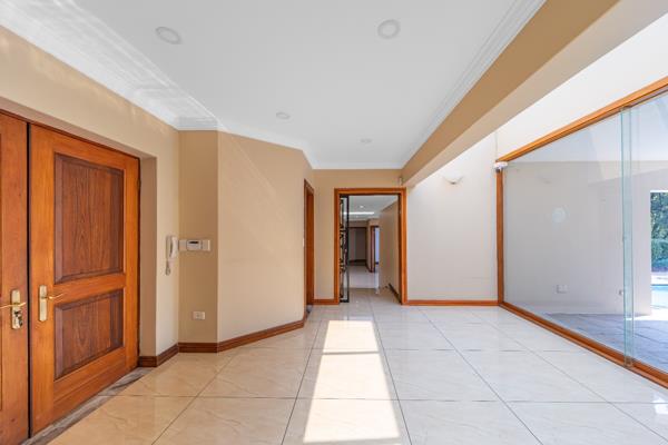 6 Bedroom House