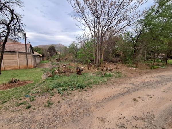 1 487 m² Land