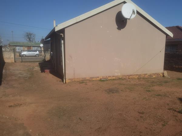 2 Bedroom House