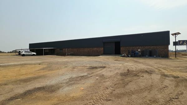 2 110 m² Industrial space