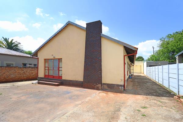 6 Bedroom House