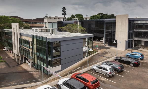 685 m² Commercial space