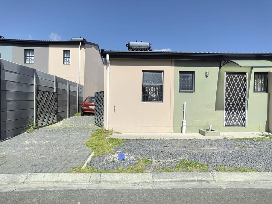 2 Bedroom House