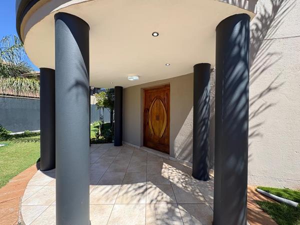 5 Bedroom House