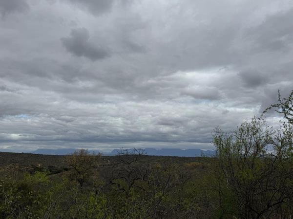 2 560 m² Land