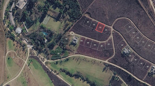 750 m² Land