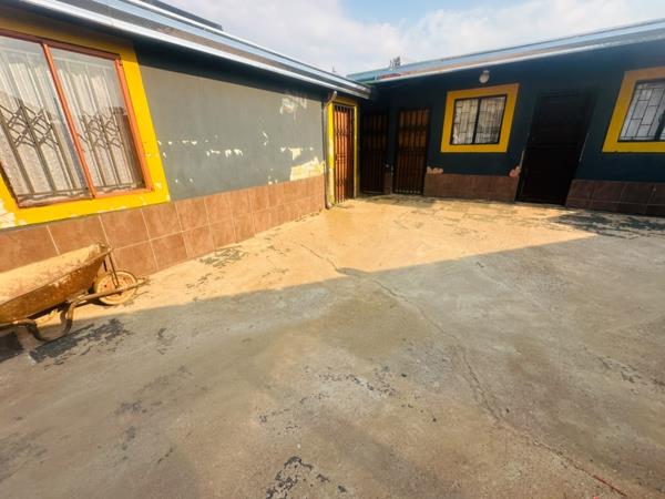 2 Bedroom House