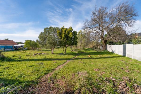 1 190 m² Land