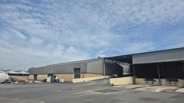 11 900 m² Industrial space