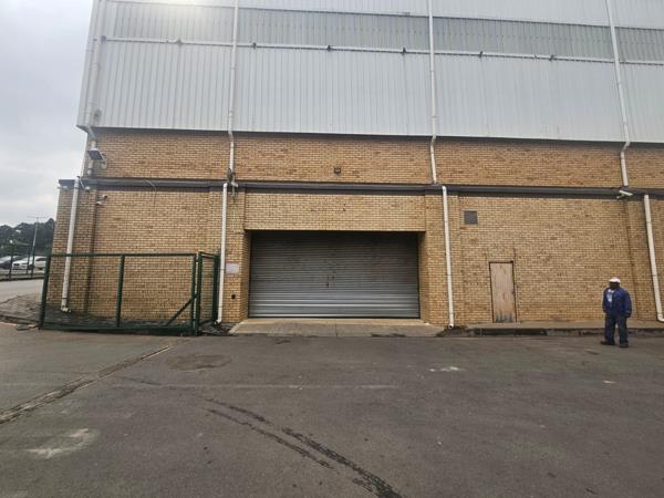1 000 m² Retail Space