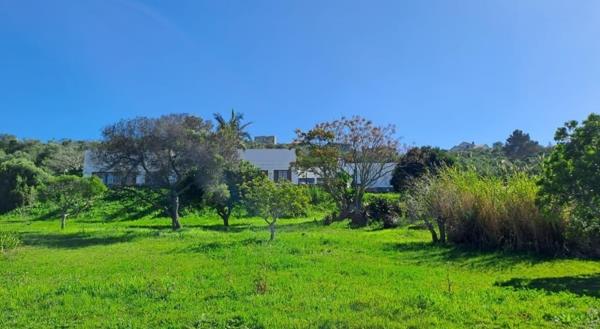 2 520 m² Land