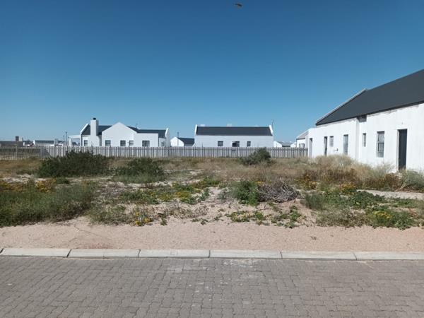 560 m² Land