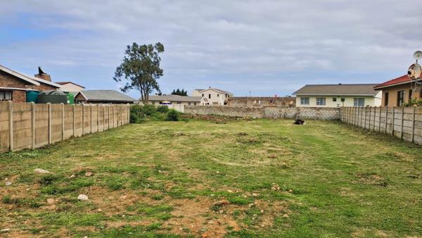 887 m² Land