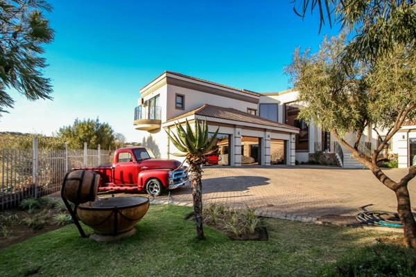 6 Bedroom House