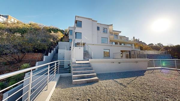 8 Bedroom House