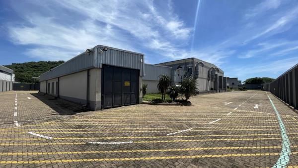 5 400 m² Industrial space