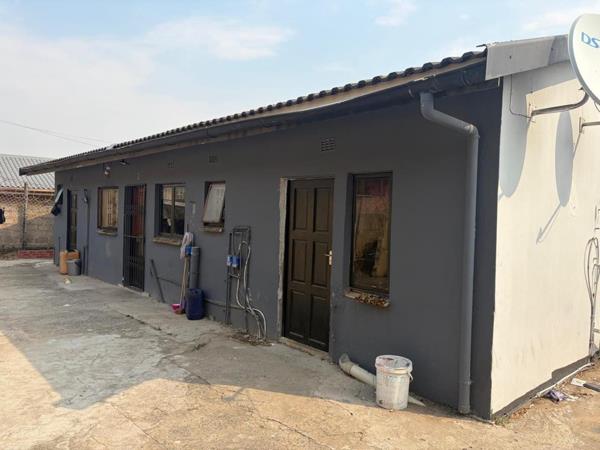9 Bedroom House