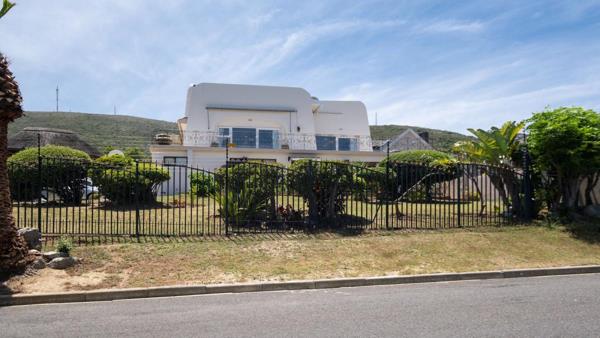 2 Bedroom Garden Cottage