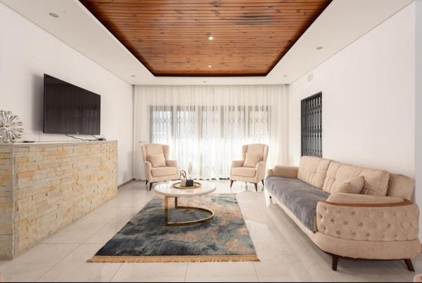 4 Bedroom Townhouse