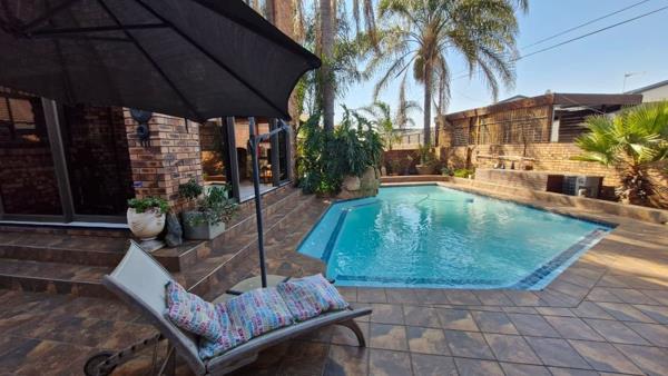 4 Bedroom Townhouse