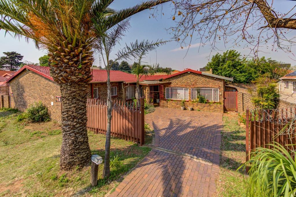 4 Bedroom House