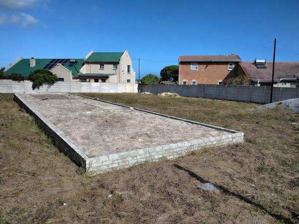 798 m² Land