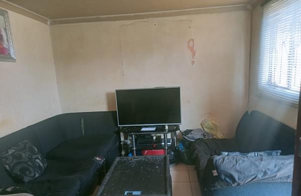 1 Bedroom House