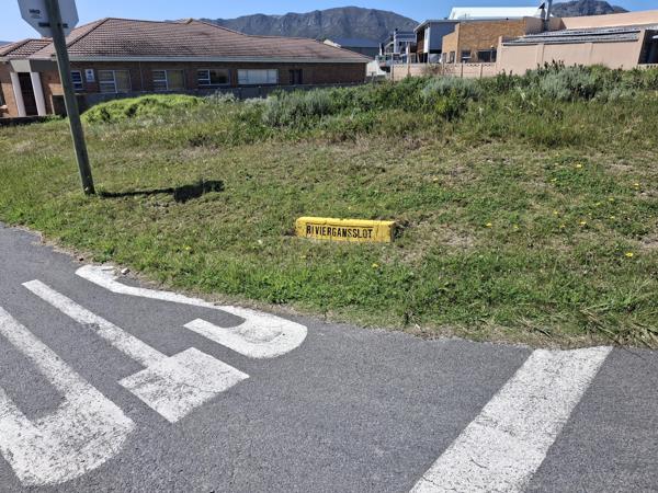 604 m² Land