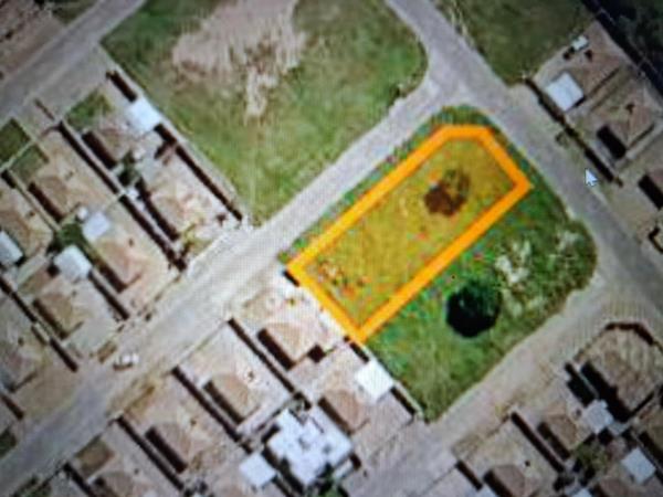 928 m² Land