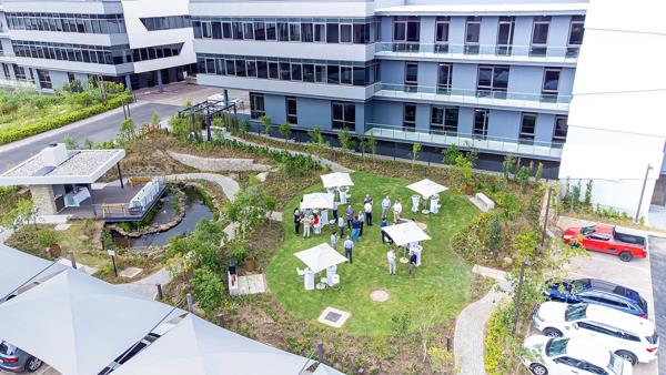 350 m² Commercial space