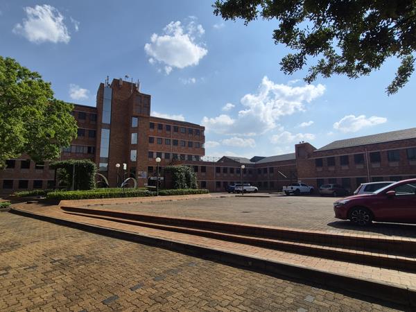 210 m² Commercial space